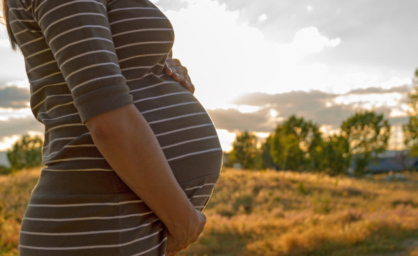 Chemicals and Pregnancy Complications: Findings from Nontargeted Analysis
